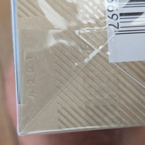 Burberry For Women - Picture 4 of 4